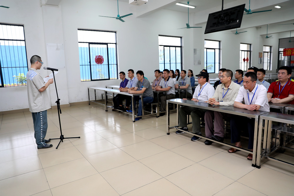 建設(shè)工程總包部黨支部和后勤黨支部結(jié)對開展警示教育學(xué)習(xí)活動(dòng)2_副本.jpg